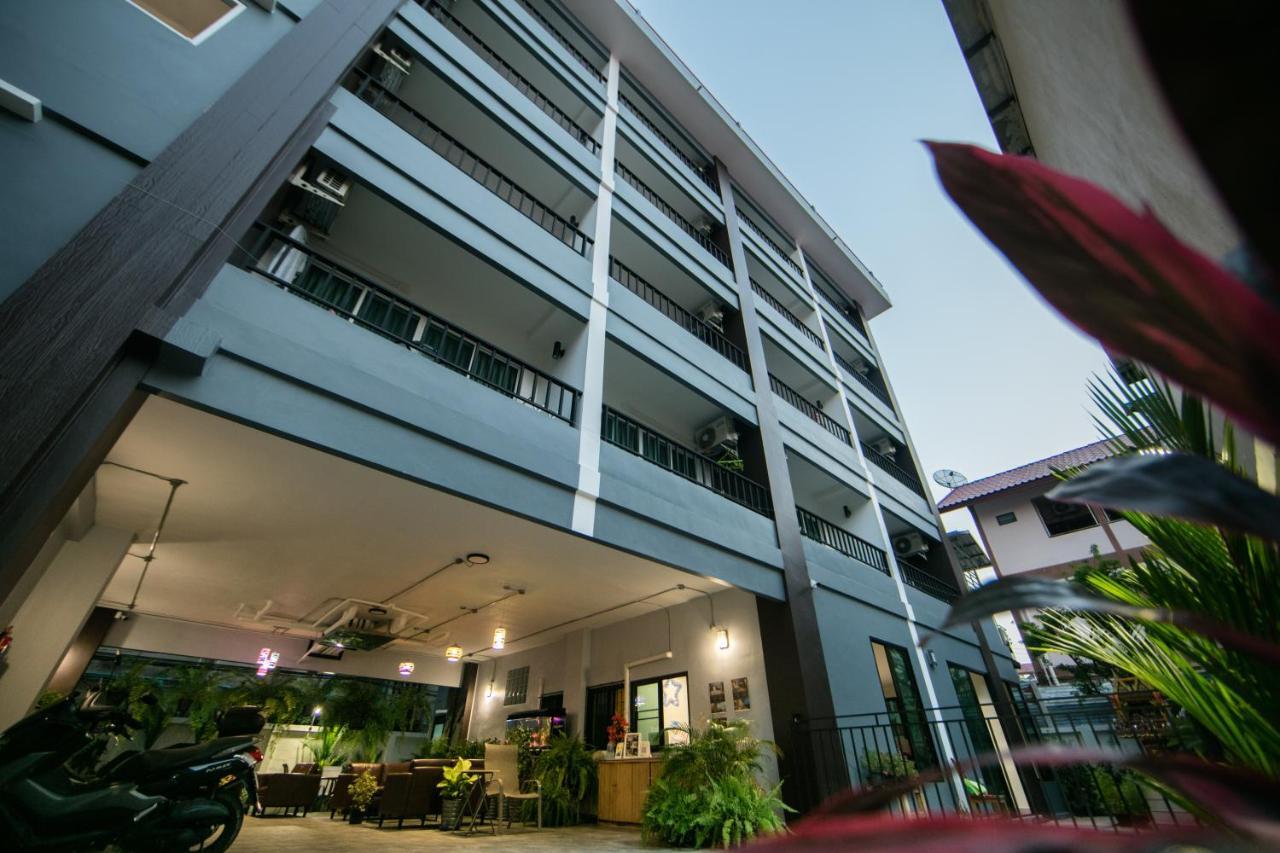 Nalanta Hotel Патая Екстериор снимка